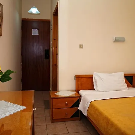 Hotel Nicolas 2*